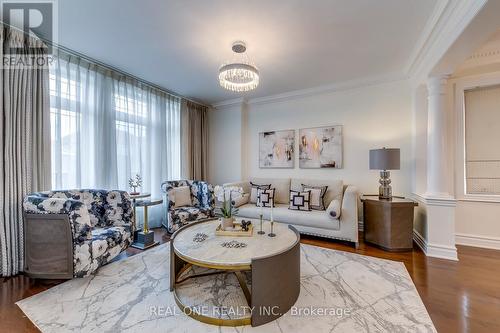 2316 Delnice Drive, Oakville, ON - Indoor Photo Showing Living Room