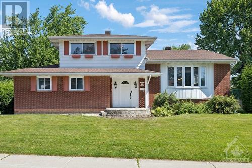 13 Ridgeburn Gate, Ottawa, ON - Outdoor With Facade