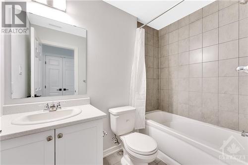 1412 Hemlock Road, Ottawa, ON - Indoor Photo Showing Bathroom