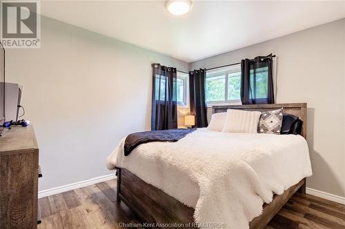 27 Peter Street, Chatham, ON - Indoor Photo Showing Bedroom