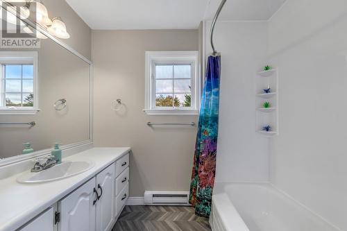 84 Michener Avenue, Mount Pearl, NL - Indoor Photo Showing Bathroom