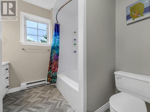 84 Michener Avenue, Mount Pearl, NL - Indoor Photo Showing Bathroom