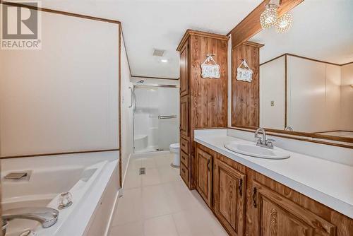 4  pc Ensuite - 1, 3223 83 Street Nw, Calgary, AB 