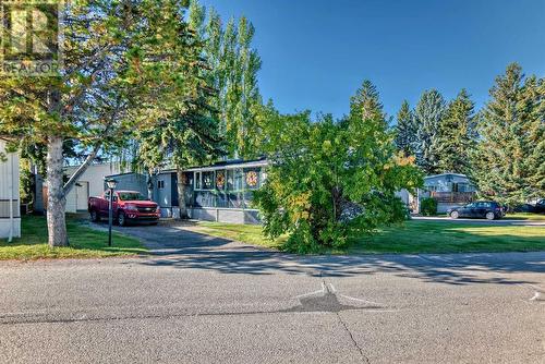 Location! - 1, 3223 83 Street Nw, Calgary, AB 