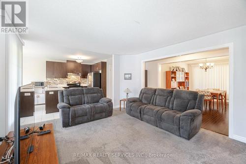 43 - 17 Lacorra Way, Brampton, ON - Indoor Photo Showing Living Room