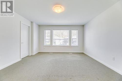 8 Shay Lane, Hamilton, ON - Indoor Photo Showing Other Room