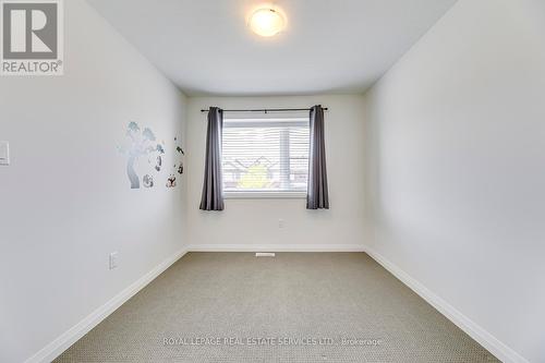 8 Shay Lane, Hamilton, ON - Indoor Photo Showing Other Room