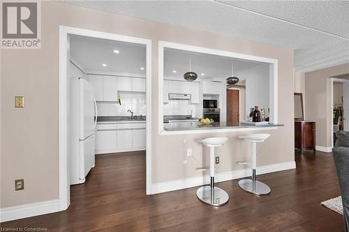 99 Donn Avenue Unit# 605, Stoney Creek, ON - Indoor Photo Showing Kitchen