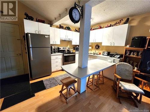 296 Victoria Street, Edmundston, NB - Indoor Photo Showing Kitchen