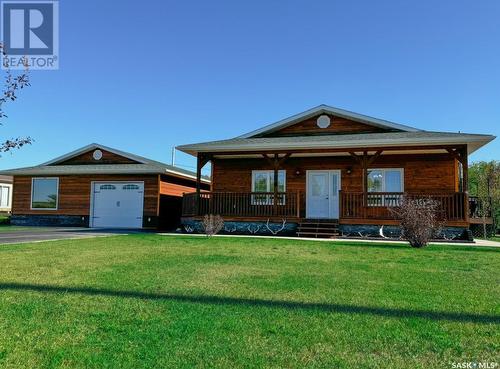 402 Railway Avenue N, Lampman, SK - Outdoor With Deck Patio Veranda