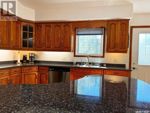 402 Railway Avenue N, Lampman, SK - Indoor Photo Showing Kitchen With Double Sink