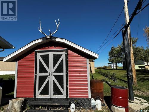 402 Railway Avenue N, Lampman, SK - Outdoor With Exterior