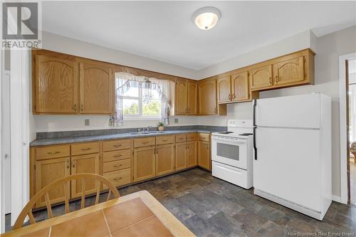 61 Dorothea Drive, Saint John, NB - Indoor Photo Showing Kitchen