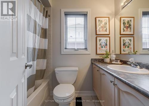 183 Margaret Drive, Oakville, ON - Indoor Photo Showing Bathroom