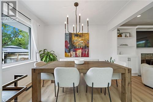 2227 Deyncourt Drive, Burlington, ON - Indoor Photo Showing Dining Room