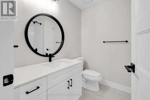 17 - 500 Sunnystone Road, London, ON - Indoor Photo Showing Bathroom