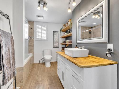 Salle de bains - 338  - 340 Rue Lebeau, Saint-Jérôme, QC - Indoor Photo Showing Bathroom