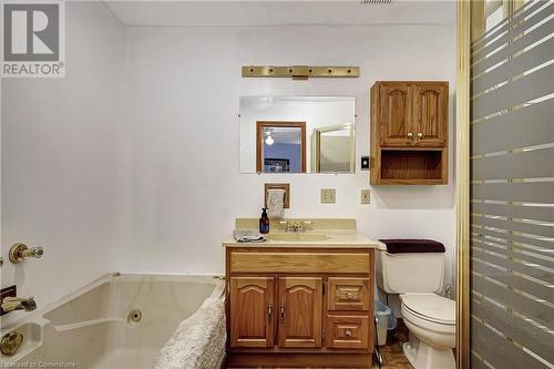 1961 5Th Concession Road W, Flamborough, ON - Indoor Photo Showing Bathroom