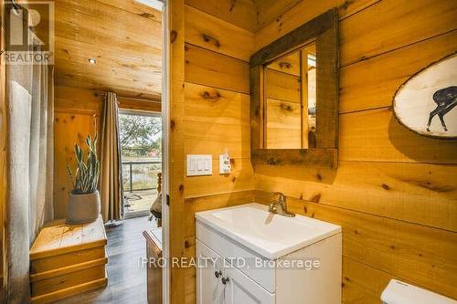 51 Harmony Road, Georgian Bay, ON - Indoor Photo Showing Laundry Room