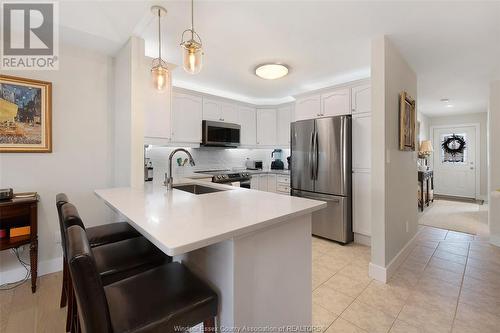 1628 Luxury Avenue, Windsor, ON - Indoor Photo Showing Kitchen With Upgraded Kitchen