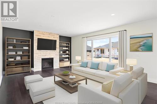 633 Orchards Crescent, Windsor, ON - Indoor Photo Showing Living Room With Fireplace