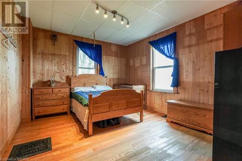 681456 Sideroad 6, Chatsworth (Twp), ON - Indoor Photo Showing Bedroom