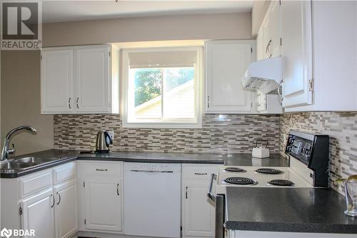 1358 Bobolink Court, Peterborough, ON - Indoor Photo Showing Kitchen With Double Sink