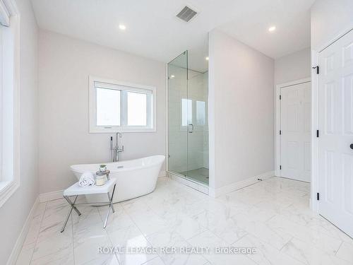 373373 6Th Line, Amaranth, ON - Indoor Photo Showing Bathroom