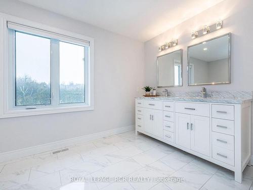 373373 6Th Line, Amaranth, ON - Indoor Photo Showing Bathroom