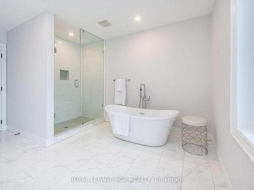 373373 6Th Line, Amaranth, ON - Indoor Photo Showing Bathroom