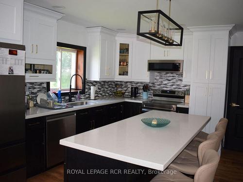 175 Artemesia St N, Southgate, ON - Indoor Photo Showing Kitchen