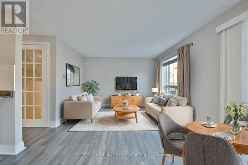 258 Dunsmore Lane, Barrie, ON - Indoor Photo Showing Living Room