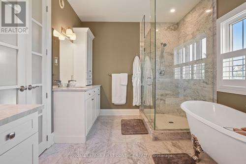 3 Morgan Drive, Oro-Medonte, ON - Indoor Photo Showing Bathroom