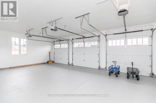 3 Morgan Drive, Oro-Medonte, ON - Indoor Photo Showing Garage