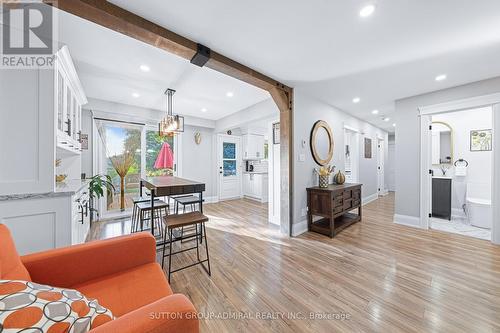 170 Patterson Road, Barrie, ON - Indoor Photo Showing Living Room