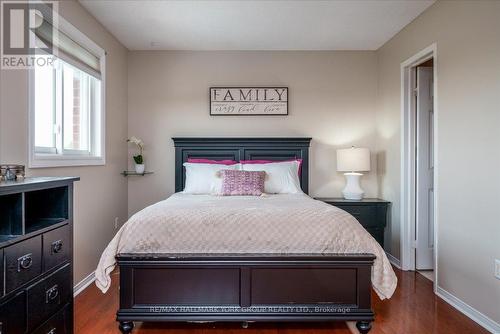 28 Black Willow Drive, Barrie, ON - Indoor Photo Showing Bedroom