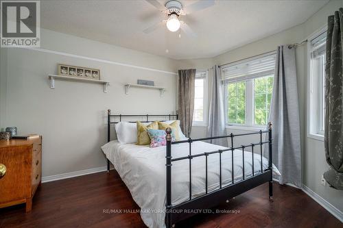 28 Black Willow Drive, Barrie, ON - Indoor Photo Showing Bedroom