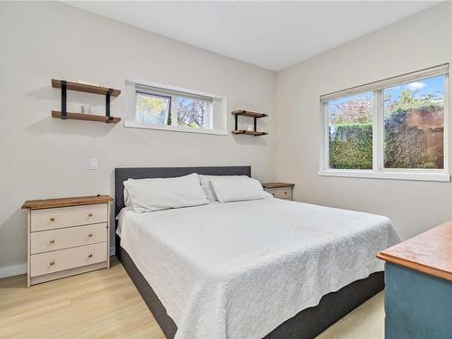 101-7088 West Saanich Rd, Central Saanich, BC - Indoor Photo Showing Bedroom