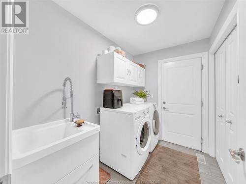 2249 Maitland Avenue, Windsor, ON - Indoor Photo Showing Laundry Room