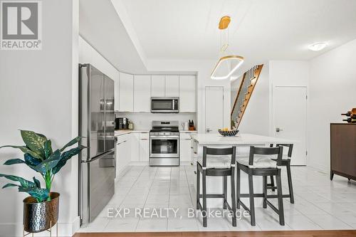 97 - 60 Arkell Road, Guelph, ON - Indoor Photo Showing Kitchen With Upgraded Kitchen