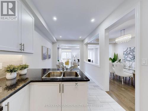 8 Hancock Street, Aurora, ON - Indoor Photo Showing Kitchen With Double Sink