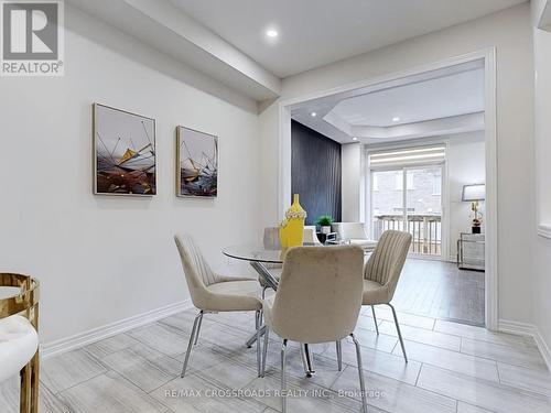 8 Hancock Street, Aurora, ON - Indoor Photo Showing Dining Room