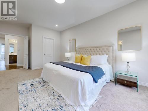 8 Hancock Street, Aurora, ON - Indoor Photo Showing Bedroom