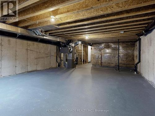 8 Hancock Street, Aurora, ON - Indoor Photo Showing Basement