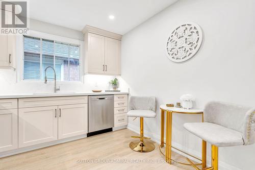 8 Cuthbert Street, Barrie, ON - Indoor Photo Showing Kitchen