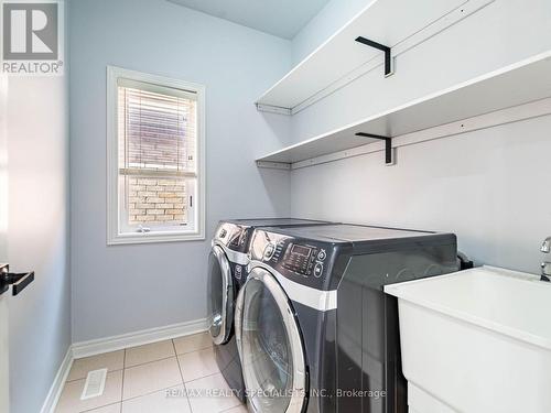 107 Aylesbury Drive E, Brampton, ON - Indoor Photo Showing Laundry Room