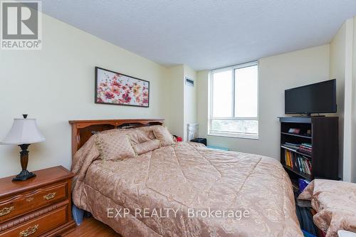 802 - 100 County Court Boulevard, Brampton, ON - Indoor Photo Showing Bedroom