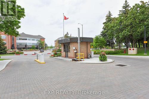 802 - 100 County Court Boulevard, Brampton, ON - Outdoor