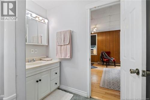 1309 Route 715, Lower Cambridge, NB - Indoor Photo Showing Bathroom