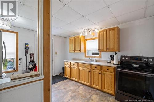 1309 Route 715, Lower Cambridge, NB - Indoor Photo Showing Kitchen